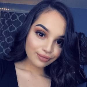 Meet your Posher, Ana